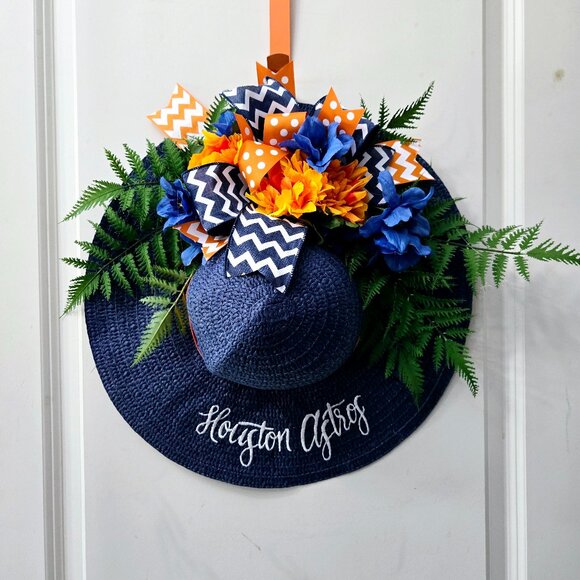 Hats Off to the Astros Wreath - Picture 1 of 5
